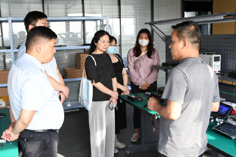 創(chuàng)新引領 創(chuàng)業(yè)筑夢│二七區(qū)科技局領導蒞臨鄭投科技創(chuàng)新園開展創(chuàng)新創(chuàng)業(yè)大賽宣講活動