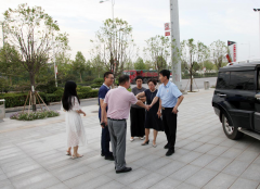 【鄭投產(chǎn)業(yè)園要聞】二七區(qū)委常委、宣傳部部長(zhǎng)崔世英一行蒞臨園區(qū)考察調(diào)研